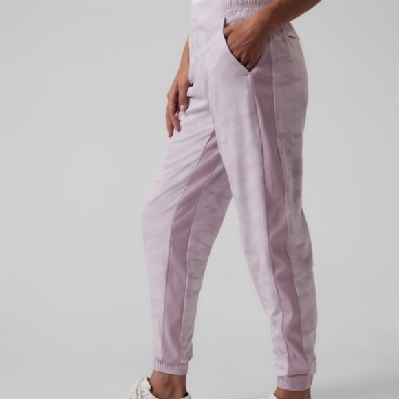 Athleta Lined Brooklyn Joggers - Picture 4 of 10